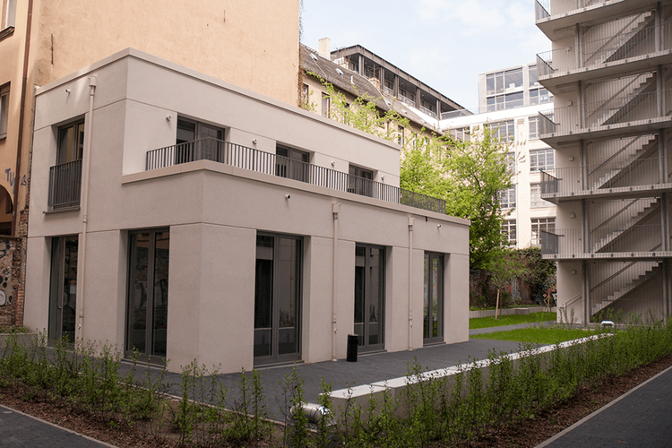 Gartenhaus im Apartmentkomplex The Fizz in Berlin